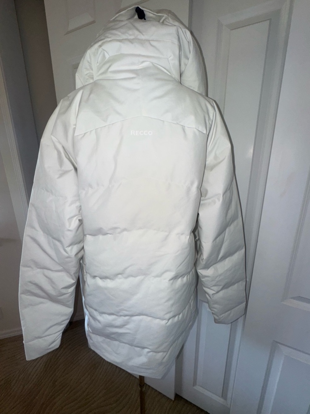 NWT Patagonia Women’s Pipe Down Puffer Jacket XL Off White - Picture 8 of 13